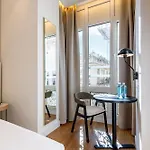 Petit Palace Plaza De La Reina Szálloda 3*