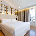 Petit Palace Plaza De La Reina Szálloda 3*