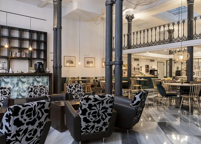 Hotell Petit Palace Plaza De La Reina