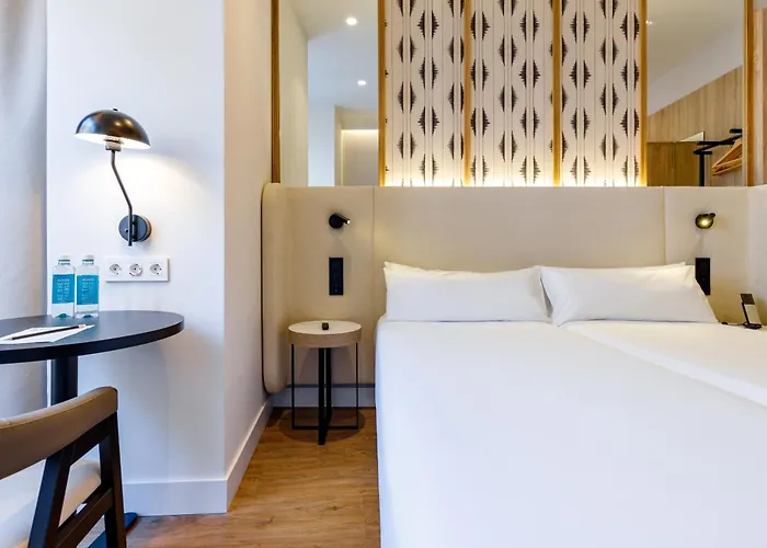 Petit Palace Plaza De La Reina Hotell Valencia