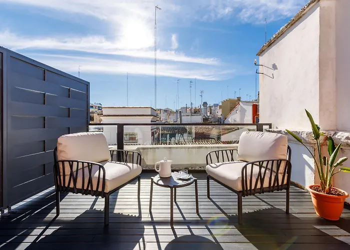 Hotell Petit Palace Plaza De La Reina 3*