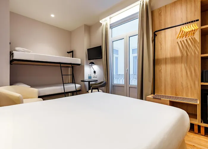 Petit Palace Plaza De La Reina Hotell
