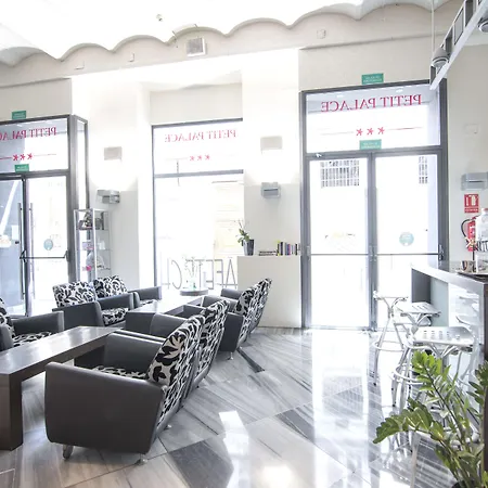 Petit Palace Plaza De La Reina Hotel Valenza